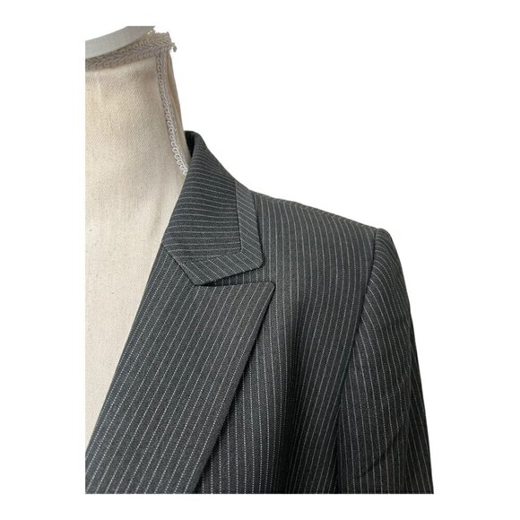 Tahari pinstripe Blazer 10P - Picture 4 of 11